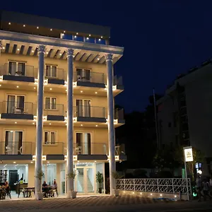 Hotel Julius Golem (Tirana)